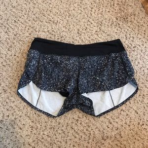 Lululemon Speed Up Short 2.5” size 8